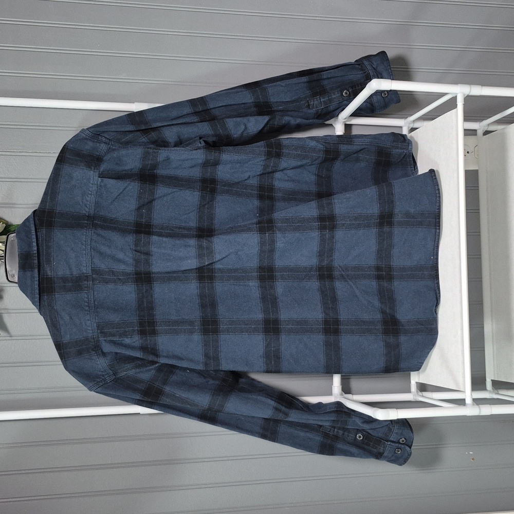 Carhartt Men's Plaid Loose Fit  Button-Down Shirt - Picture 2 of 13